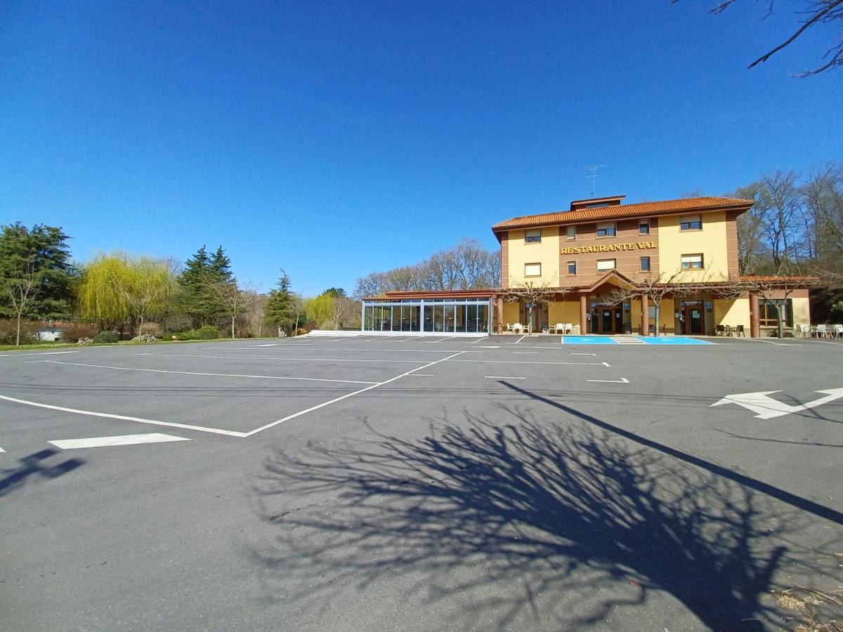 Hotel Restaurante Val Antas de Ulla Exterior foto